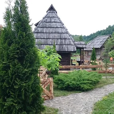 Gospodarstwo agroturystyczne Royal Village Kotromanicevo Vranduk