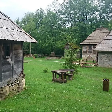 Gospodarstwo agroturystyczne Royal Village Kotromanicevo Vranduk