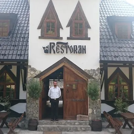Gospodarstwo agroturystyczne Royal Village Kotromanicevo Vranduk